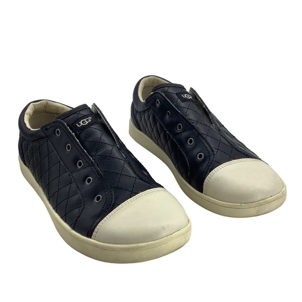 UGG Australia Zinnia Quilted Leather Fashion Sneakers Shoes Girl 4 Black White